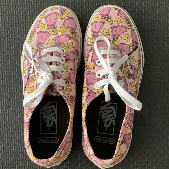 princess peach shoes